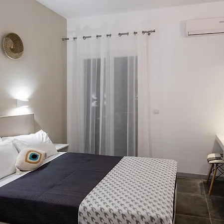 Dilion Parikia (Paros)
